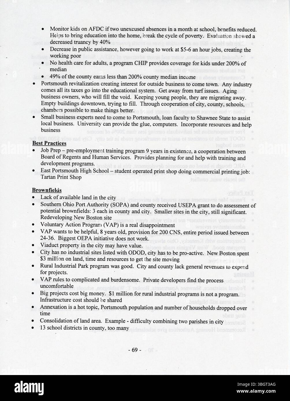 L'Ohio Urban Revitalization Policy Agenda & Task Force Report presenta una strategia completa per il rinnovamento urbano a lungo termine e lo sviluppo economico nelle aree urbane dell'Ohio, che descrive in dettaglio gli sforzi collaborativi tra i governi statali e cittadini. Foto Stock