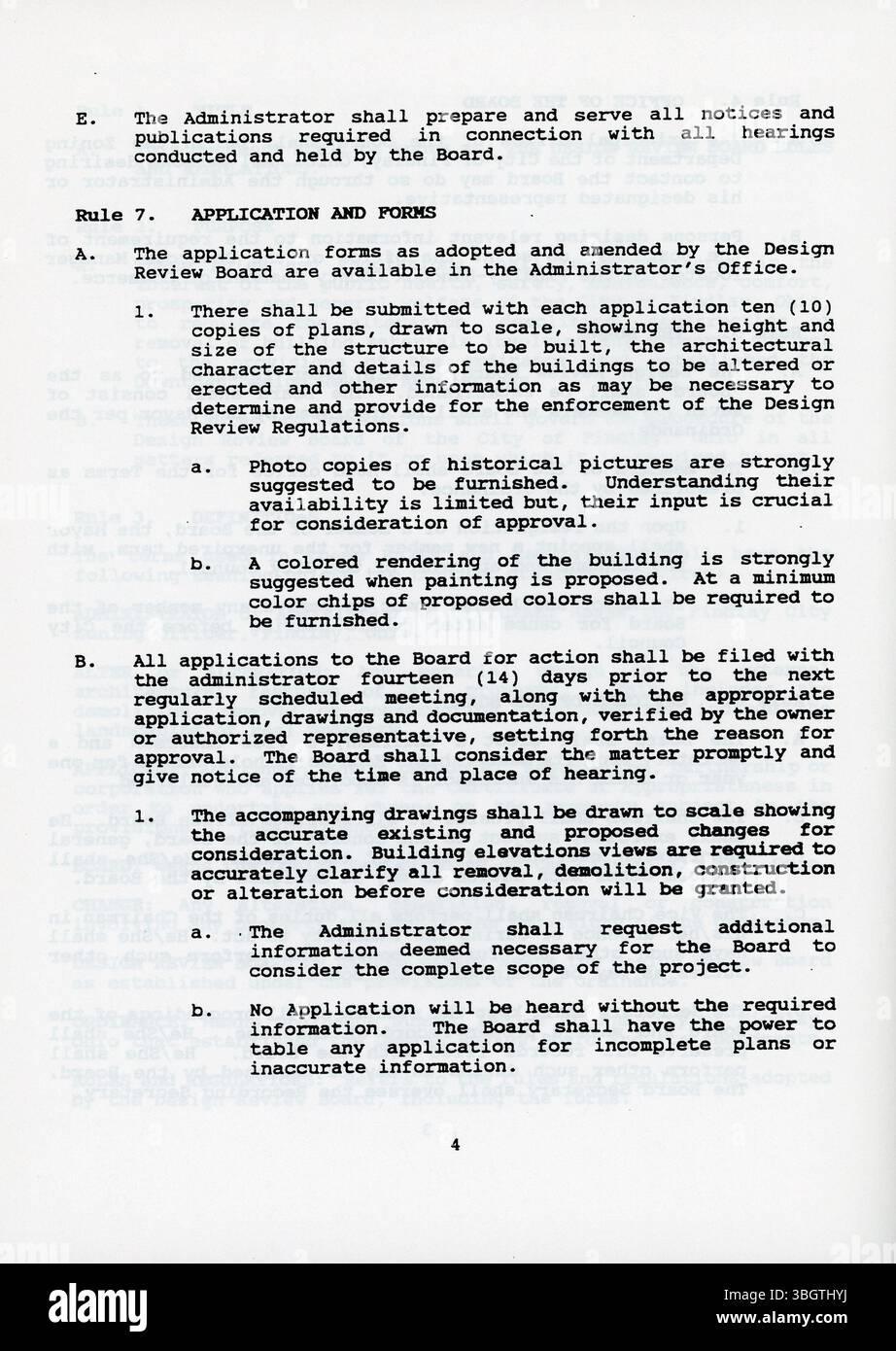 Il Downtown Revitalization Training Manual (1997) delinea i passi per la pianificazione, il finanziamento e la gestione dei progetti di rivitalizzazione urbana, sottolineando le pratiche sostenibili e la crescita a lungo termine per i centri urbani. Foto Stock