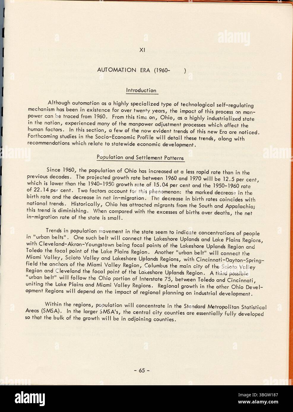 Questo rapporto delinea la storia socio-economica dell'Ohio, coprendo il periodo dall'insediamento pre-bianco fino agli anni '1960 Fornisce un'analisi degli sviluppi economici, dei cambiamenti sociali e degli eventi storici chiave che hanno plasmato la crescita dell'Ohio durante questo periodo. Foto Stock