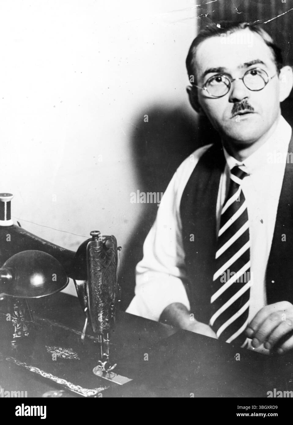 Peter Yust - ora sarto nel Wisconsin era sergente maggiore nell'esercito austro-ungarico durante la guerra mondiale ed era sergente di Adolf Hitler. Agosto 1936 Foto Stock