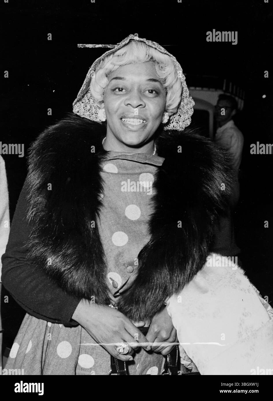 Dinah Washington - ammirata cantante jazz americana che arriva a Stoccolma, dove si esibirà al parco divertimenti Grona Lund. 29 giugno 1959 Foto Stock