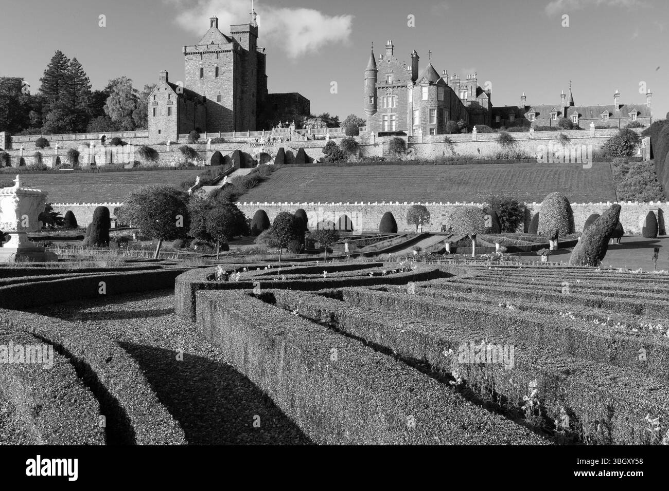 Crieff, Regno Unito - 15 ottobre 2008: Castello e giardini di Drummond vicino a Crieff nel Perthshire, Scozia. Foto Stock