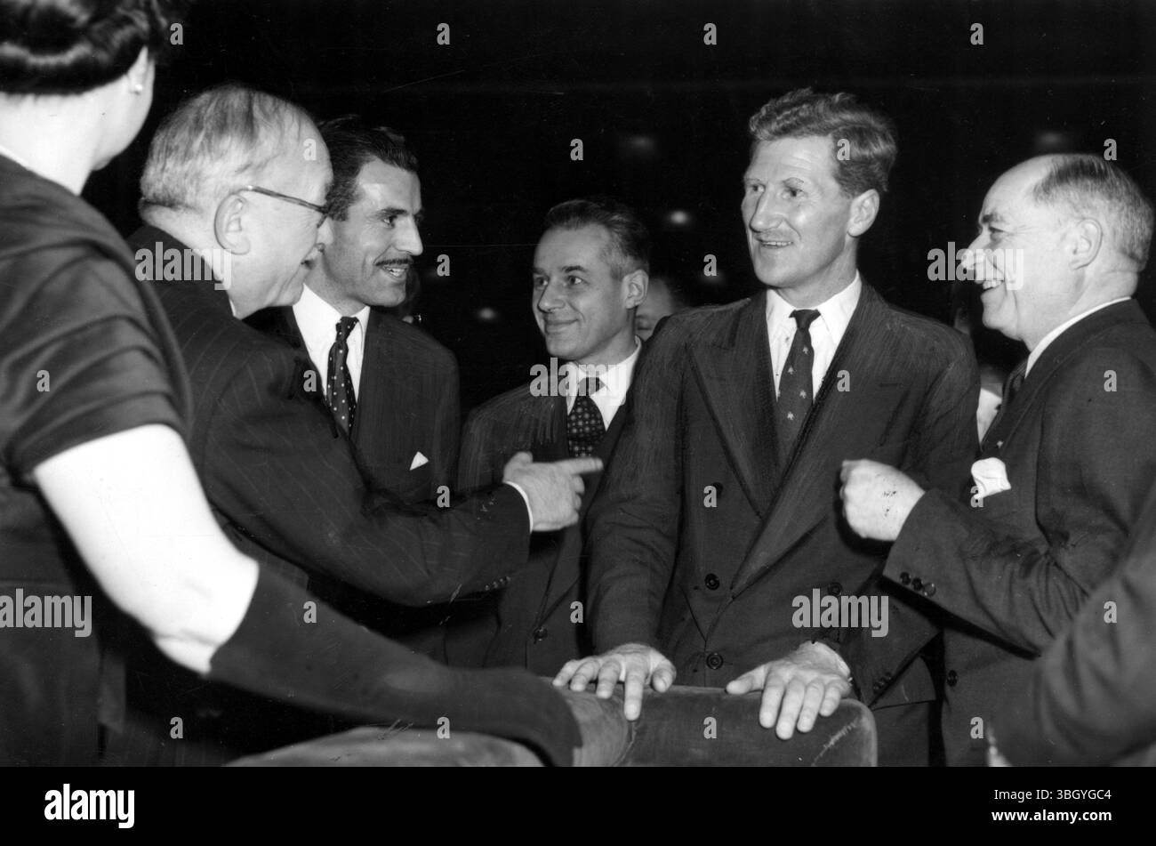 Da sinistra a destra: Auriol, Vincent Auriol, Maurice Herlog e John Hunt. 22 novembre 1953 Foto Stock
