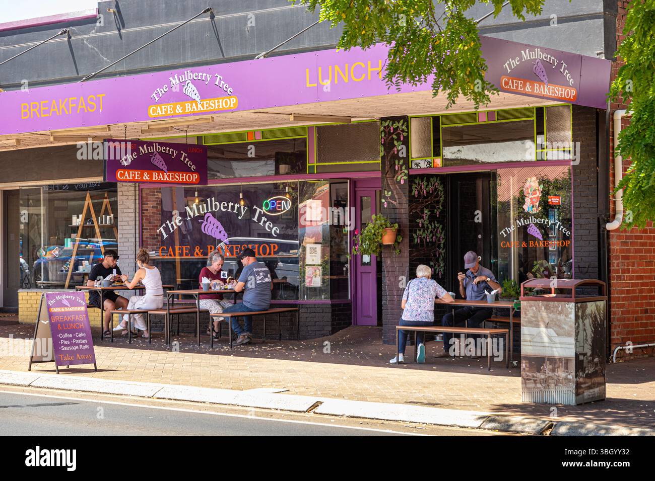 Il Mulberry Tree Cafe & Bakeshop a Bridgetown, nella regione sud-occidentale dell'Australia Occidentale, WA, Australia. Foto Stock