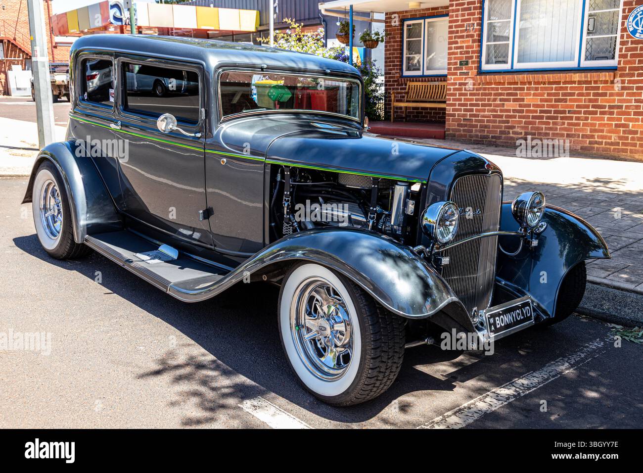Una Ford Hotrod con registrazione BonnyClyd a Bridgetown, nella regione sud-occidentale dell'Australia Occidentale, WA, Australia. Foto Stock