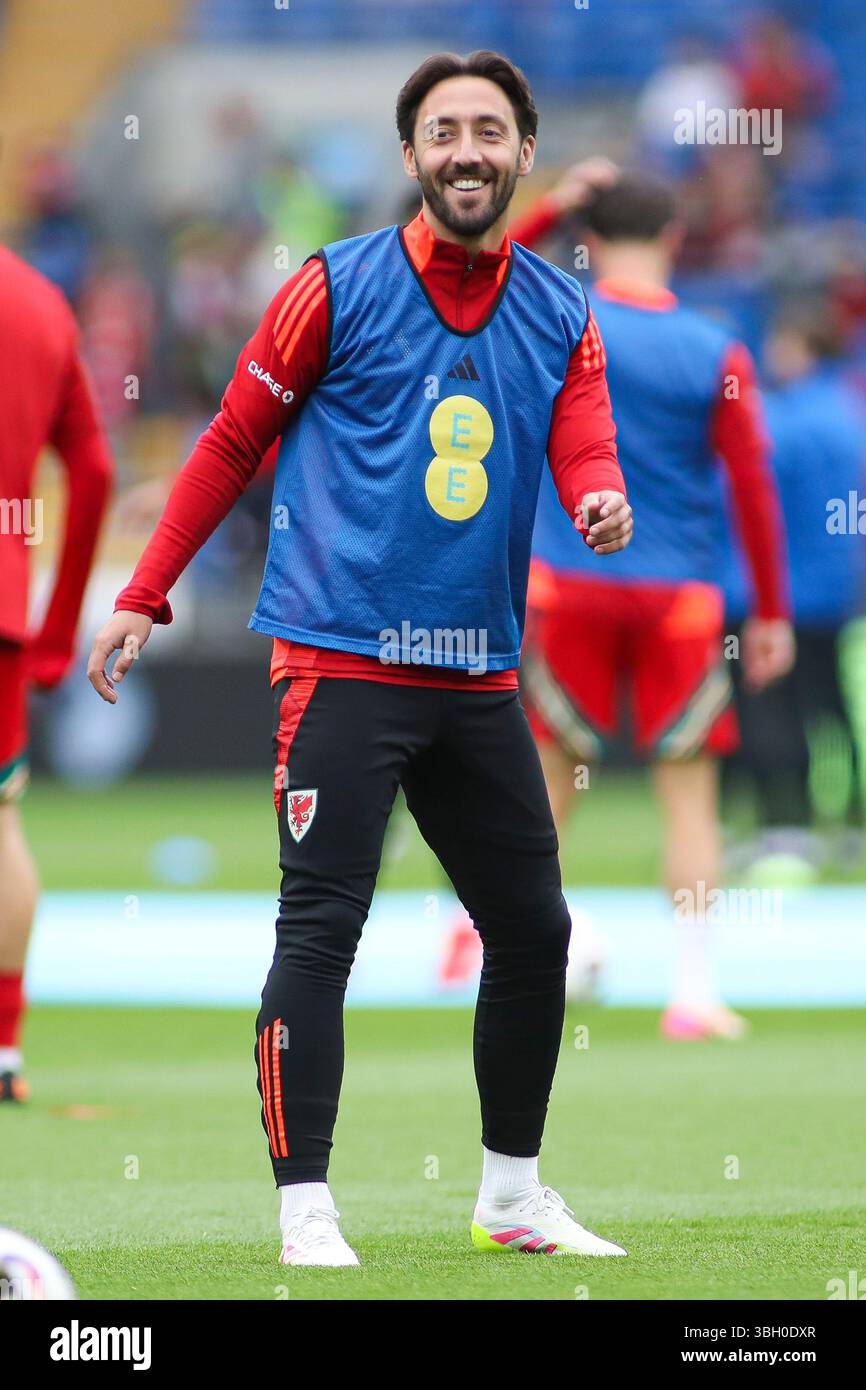 Cardiff, Galles, Regno Unito. 6 giugno 2025. Joshua Sheehan del Galles si scalda, in vista della Coppa del mondo FIFA, delle qualificazioni europee, della partita del gruppo J tra Galles e Liechtenstein al Cardiff City Stadium. Credit Glitch Images/Alamy Live News Foto Stock Cardiff, Galles, Regno Unito. 6 giugno 2025. Joshua Sheehan del Galles si scalda, in vista della Coppa del mondo FIFA, delle qualificazioni europee, della partita del gruppo J tra Galles e Liechtenstein al Cardiff City Stadium. Credit Glitch Images/Alamy Live News Foto Stock