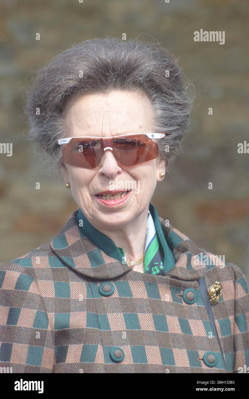 HRH The Princess Royal visita la Caledonian Horticultural Society a Saughton Park, Edimburgo crediti: James Taylor/Alamy Live News Foto Stock