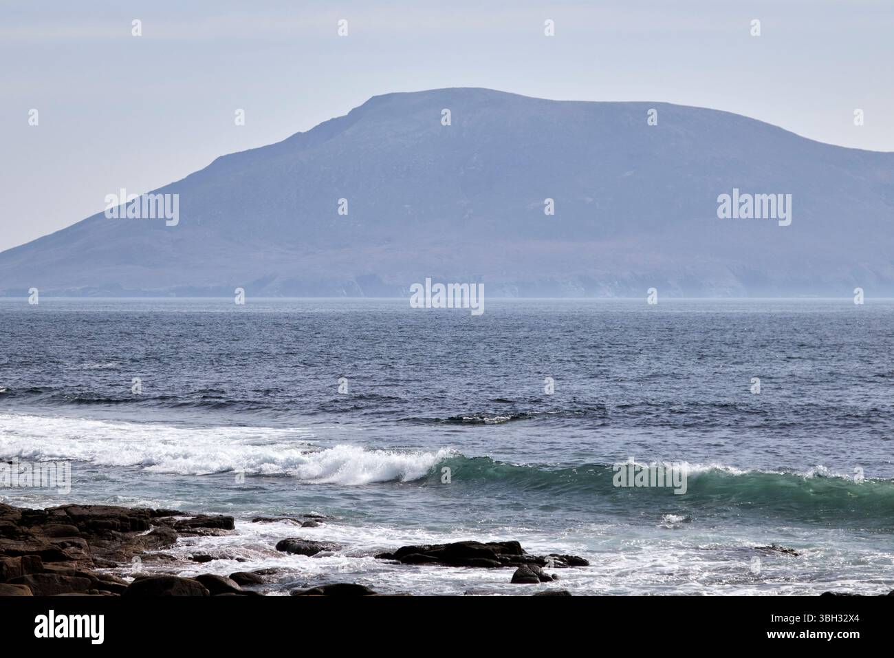 si affaccia sulla baia di blacksod, da falmore all'isola di achill, nella contea di mayo, nella repubblica d'irlanda Foto Stock
