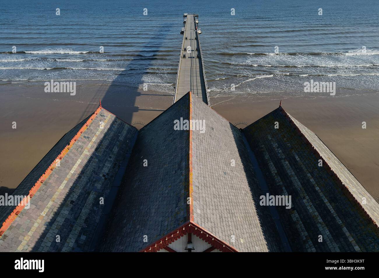 Architettura vittoriana Saltburn by the Sea victorian Pier, località turistica dello Yorkshire settentrionale Foto Stock