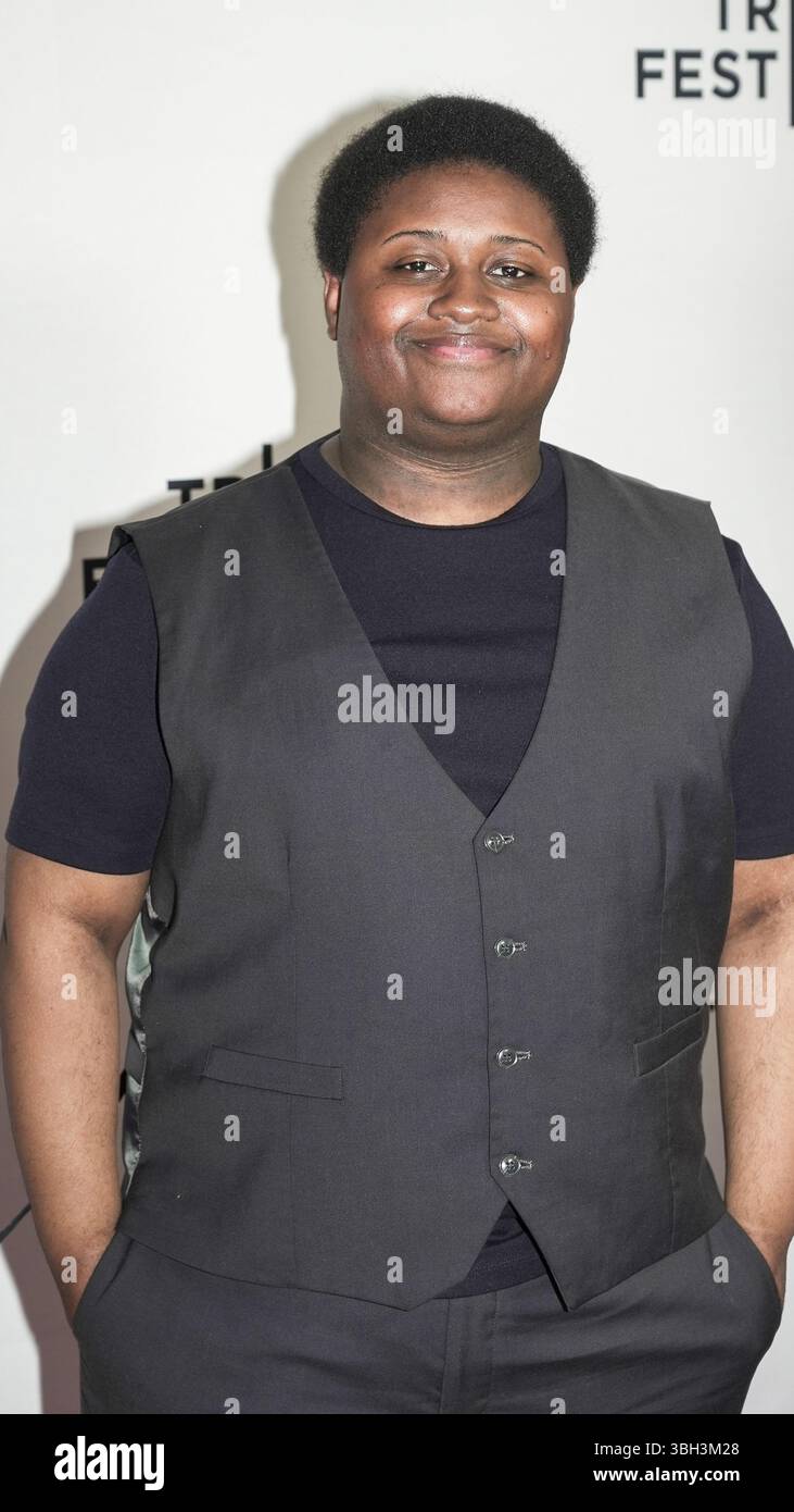 NEW YORK, NEW YORK, STATI UNITI - 5 GIUGNO. 2025: Miles J. Harveyfrequenta la prima mondiale di Lemonade Blessing al Tribeca Festival arriva allo SVA Theater Foto Stock