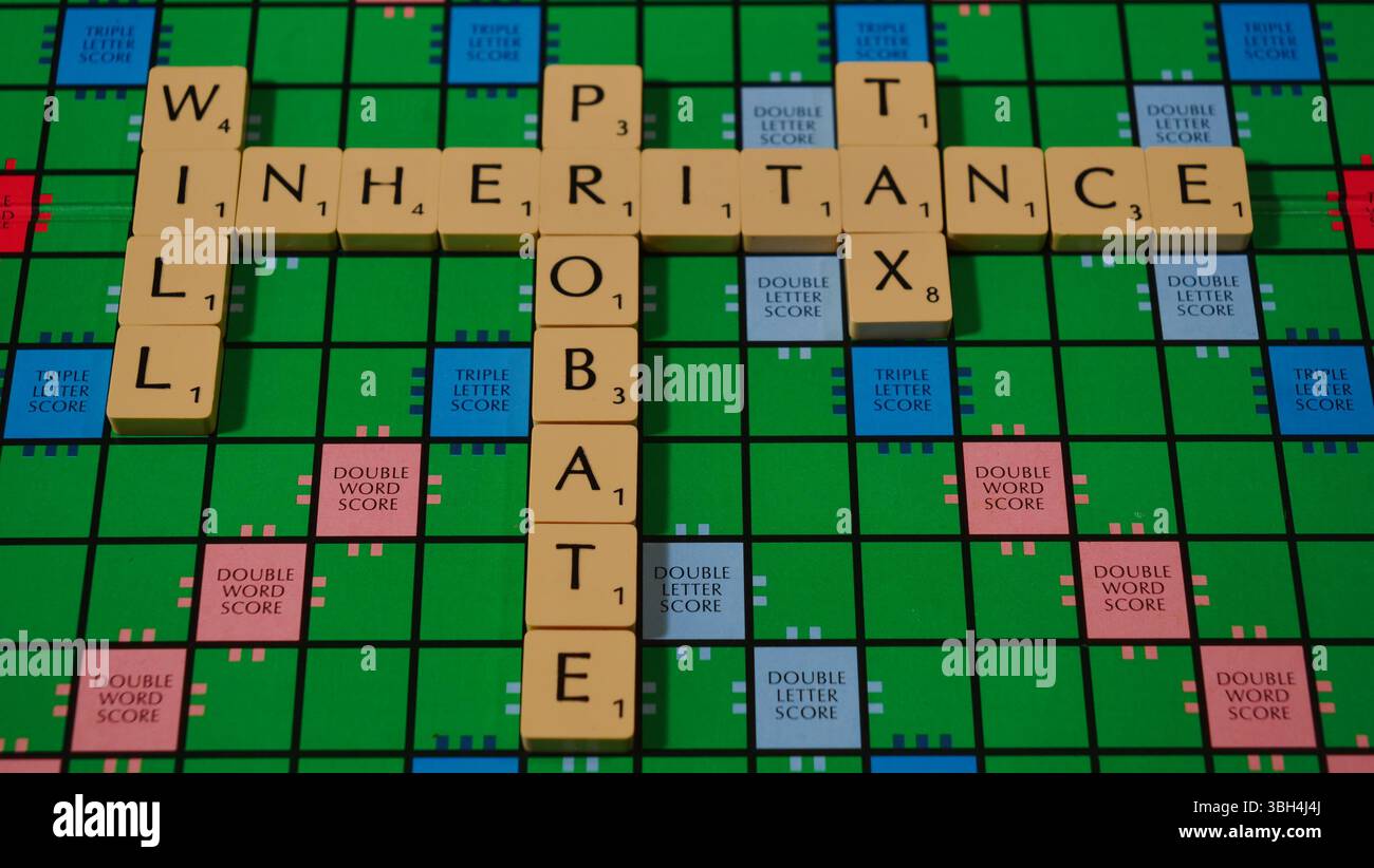 I coccinelli di Will, tasse ereditarie e Probate sono stati scritti su una commissione di Scrabble. Foto Stock