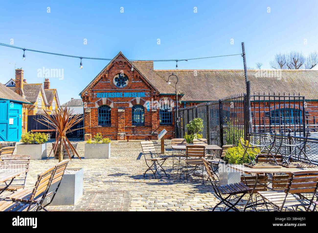 Esterno della turbine House presso il Riverside Museum, Reading, Berkshire, Inghilterra Foto Stock