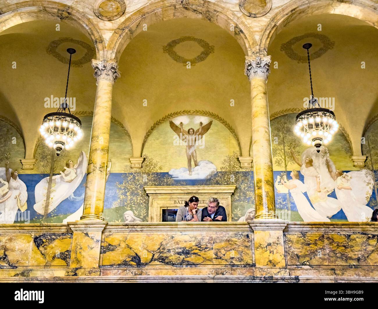 Chavannes Gallery con murales di Pierre Puvis de Chavannes, McKim Building, Boston Public Library, Boston, Massachusetts, STATI UNITI Foto Stock