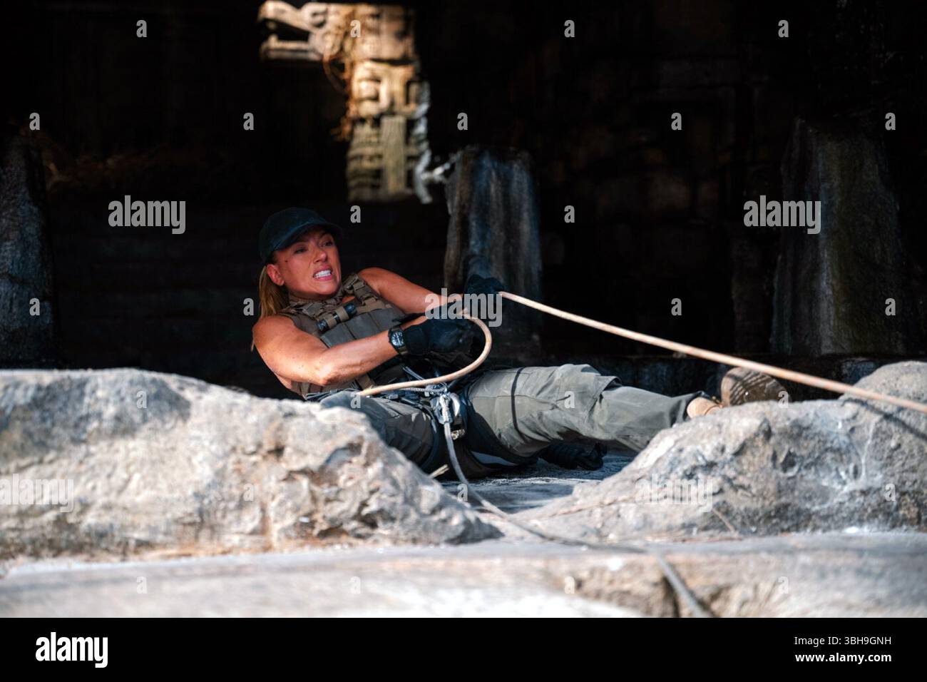 Jurassic World Rebirth è un film di fantascienza statunitense diretto da Gareth Edwards e scritto da David Koepp. È un sequel autonomo di Jurassic World Dominion (2022), il quarto film di Jurassic World e il settimo capitolo complessivo della serie Jurassic Park. Foto Stock