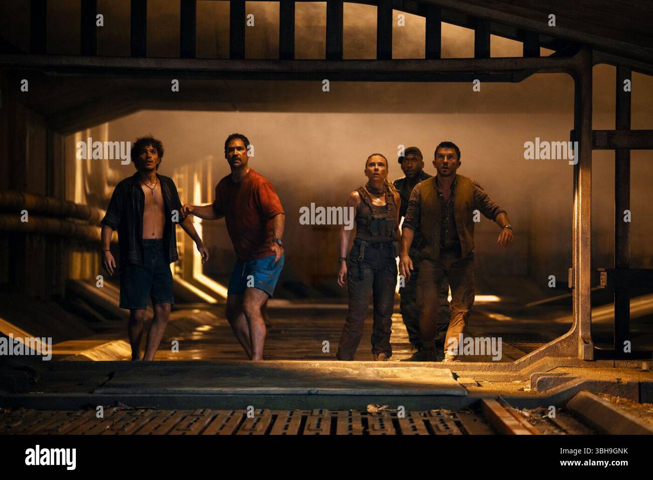 Jurassic World Rebirth è un film di fantascienza statunitense diretto da Gareth Edwards e scritto da David Koepp. È un sequel autonomo di Jurassic World Dominion (2022), il quarto film di Jurassic World e il settimo capitolo complessivo della serie Jurassic Park. Foto Stock