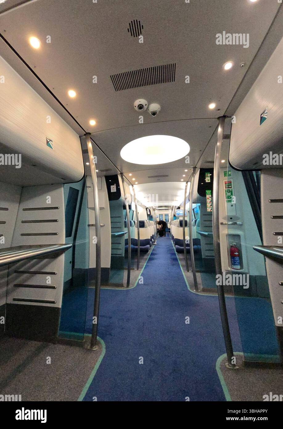 Il moderno treno Airport Express di Hong Kong. Foto Stock