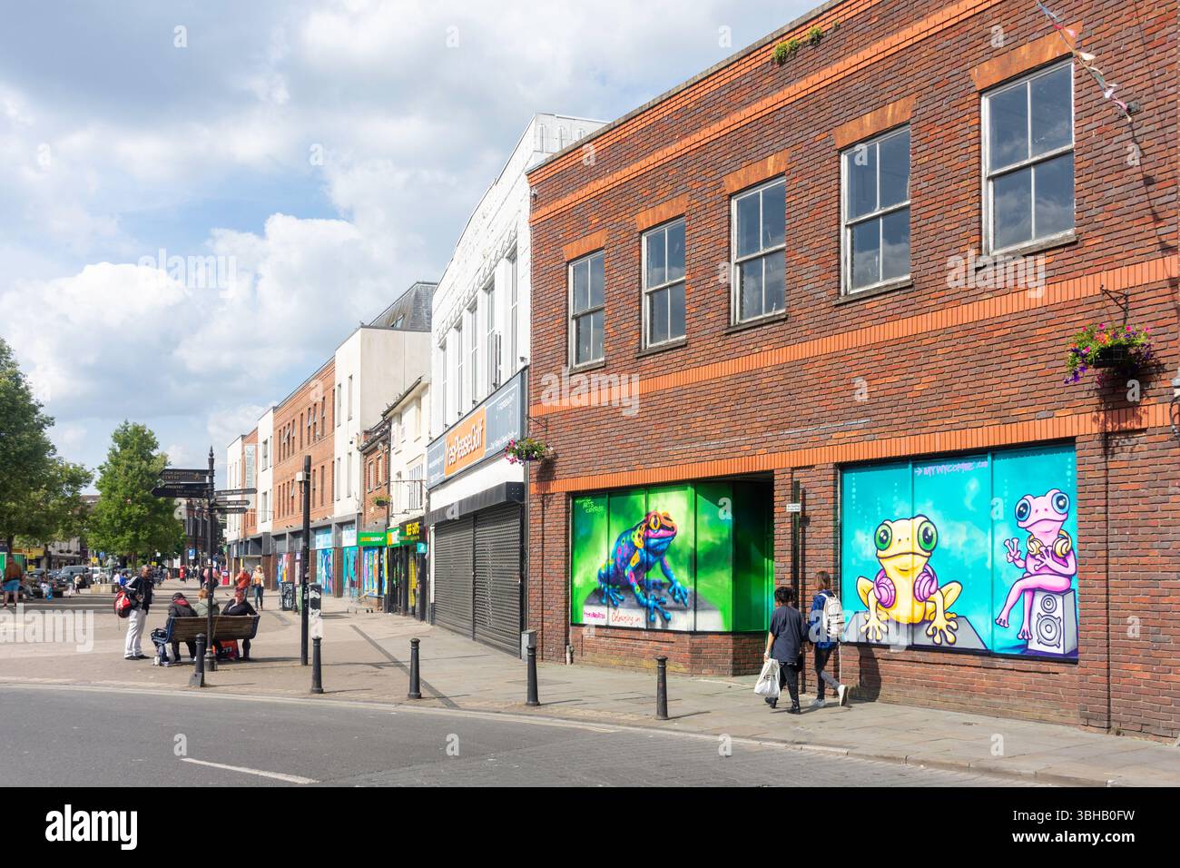Queens Square, High Wycombe, Buckinghamshire, Inghilterra, Regno Unito Foto Stock