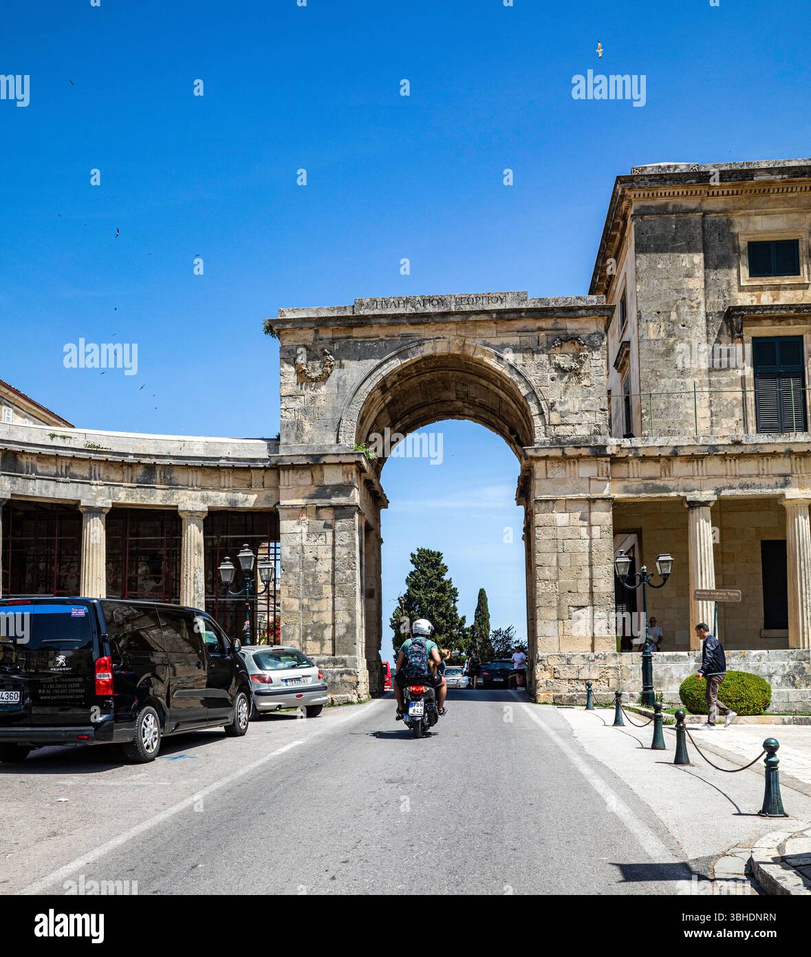 Palazzo di San Michele e San Giorgio, che è ora una galleria d'arte asiatica nella città di Corfù, in Grecia Foto Stock