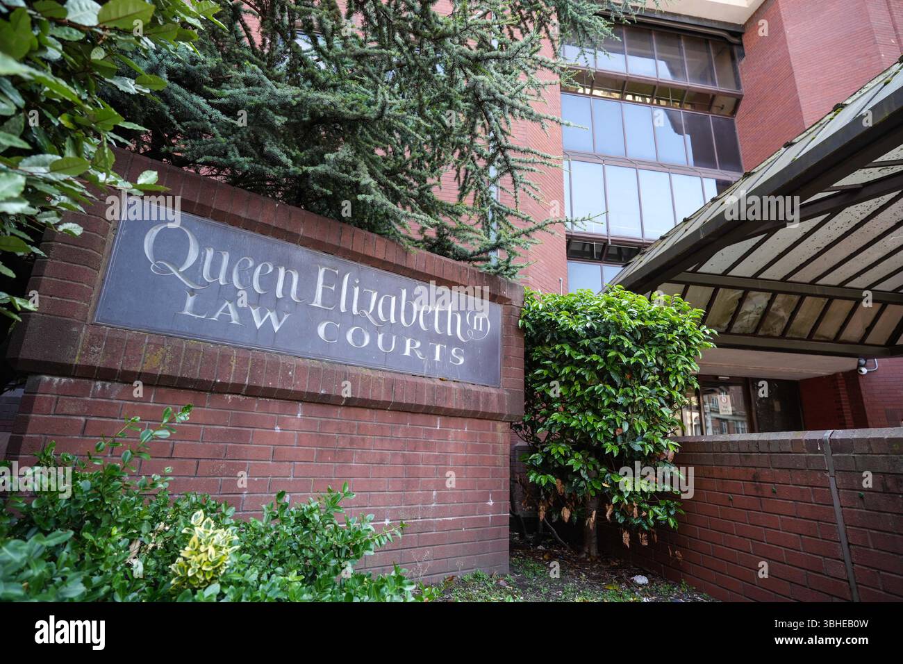 Newton Street, Birmingham, 8 giugno 2025. Vista generale della Corte Corona di Birmingham, conosciuta anche come Corte della Regina Elisabetta II, Birmingham. Crediti: British News and Media/Alamy Live News Foto Stock
