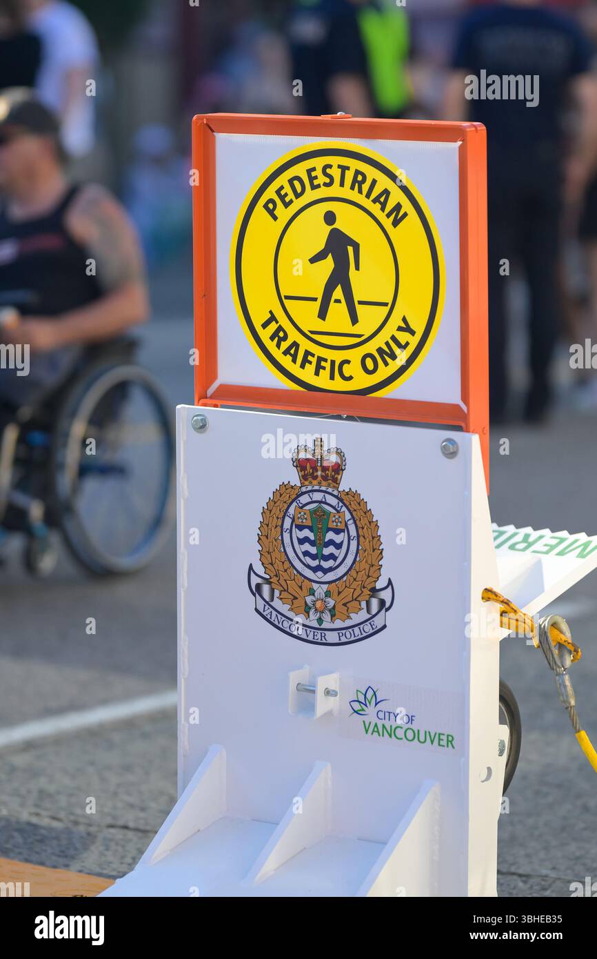 Barriere di chiusura della strada della polizia, Vancouver, Columbia Britannica, Canada Foto Stock