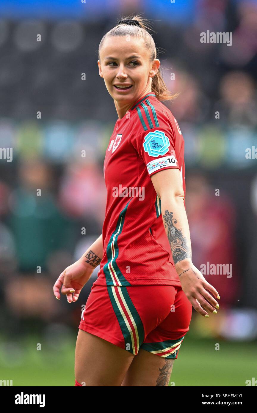 UEFA Women's Nations League Wales vs Italy Women Swansea.com Stadium, Swansea, Galles 03/06/2025 Foto Stock