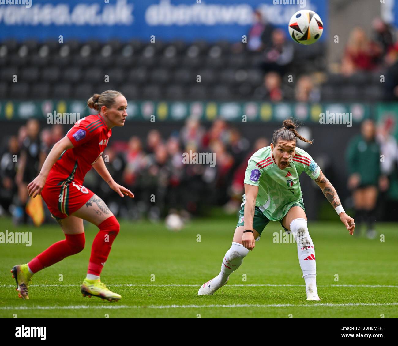 UEFA Women's Nations League Wales vs Italy Women Swansea.com Stadium, Swansea, Galles 03/06/2025 Foto Stock