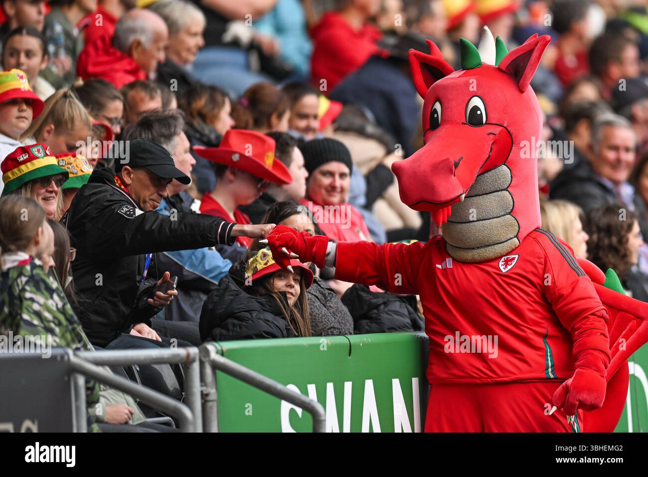 UEFA Women's Nations League Wales vs Italy Women Swansea.com Stadium, Swansea, Galles 03/06/2025 Foto Stock