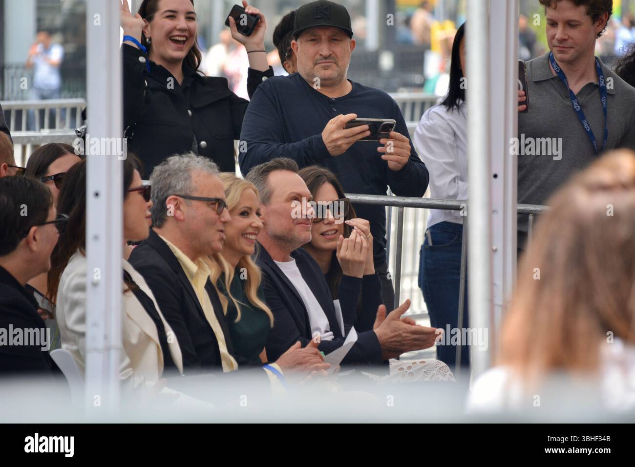 Los Angeles, Stati Uniti. 9 giugno 2025. Il cast di Dexter: Original sin partecipa alla cerimonia della stella della Hollywood Walk of Fame in onore di Christian Slater il 9 giugno 2025. Crediti: Sharon Graphics/Alamy Live News Foto Stock