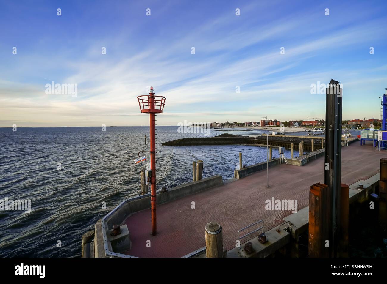 Vista del porto e del Mare del Nord sull'isola frisone settentrionale di Föhr. Foehr. Foto Stock