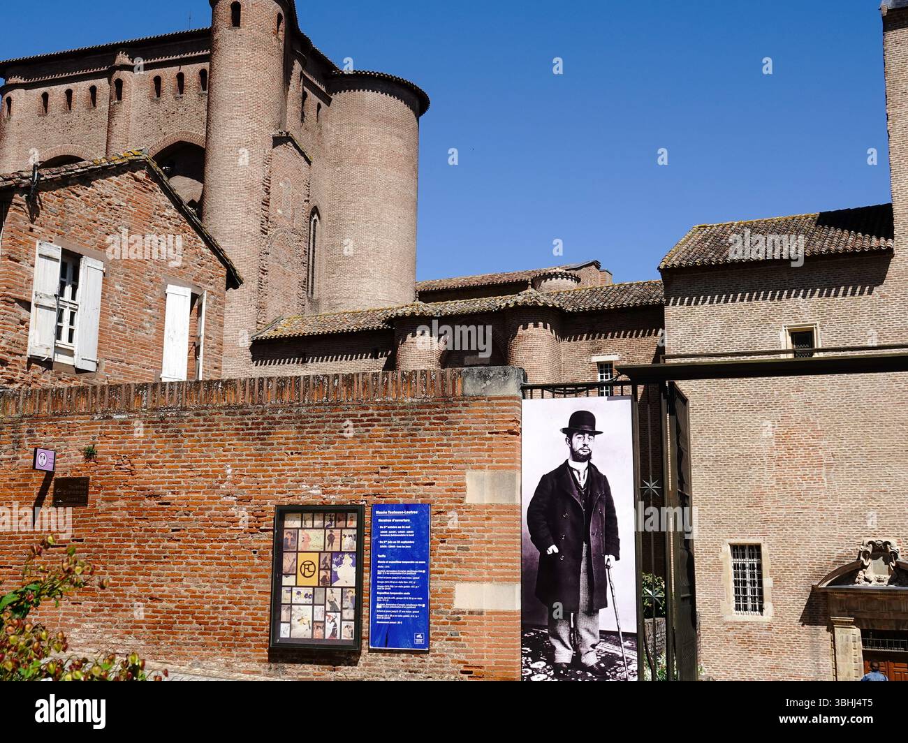 Ingresso al Museo Toulouse-Lautrec, la più grande collezione pubblica al mondo di opere di Henri de Toulouse-Lautrec, Albi, Francia. Foto Stock
