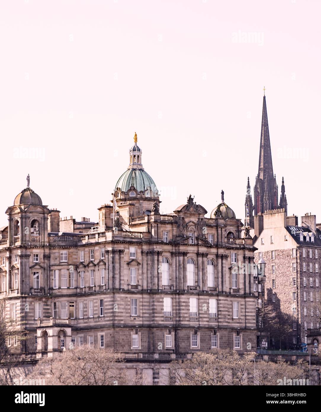 Edifici della città vecchia di Edimburgo, Scozia Foto Stock