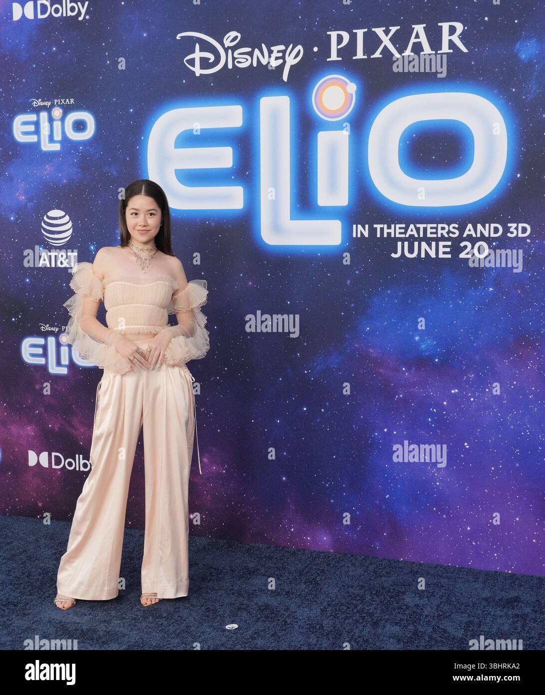 Los Angeles, Stati Uniti. 10 giugno 2025. Trinity Jo-li Bliss arriva alla prima mondiale ELIO della Disney Pixar, tenutasi all'El Capitan Theatre di Hollywood, CA, martedì 10 giugno 2025. (Foto di Sthanlee B. Mirador/Sipa USA) credito: SIPA USA/Alamy Live News Foto Stock