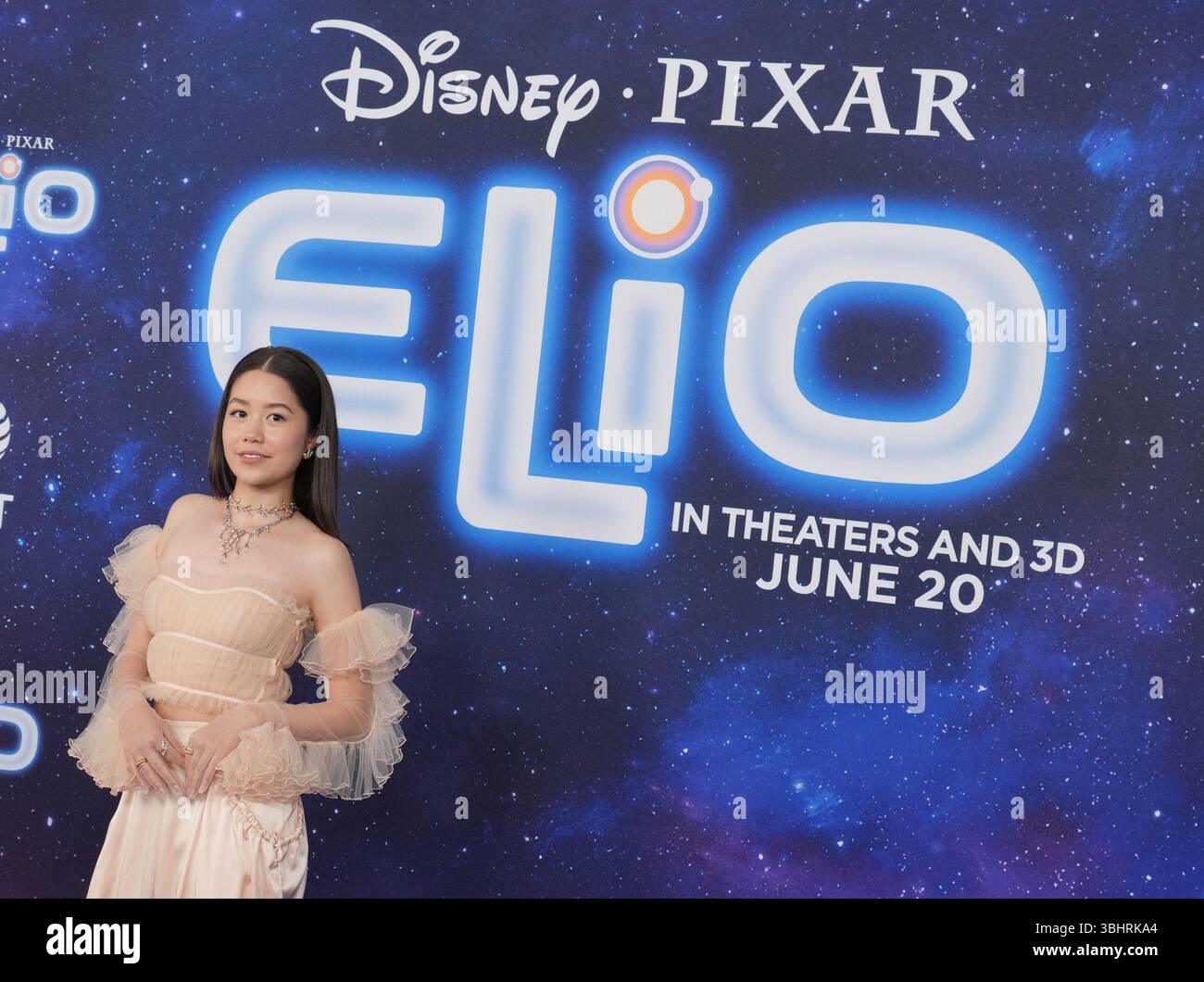 Los Angeles, Stati Uniti. 10 giugno 2025. Trinity Jo-li Bliss arriva alla prima mondiale ELIO della Disney Pixar, tenutasi all'El Capitan Theatre di Hollywood, CA, martedì 10 giugno 2025. (Foto di Sthanlee B. Mirador/Sipa USA) credito: SIPA USA/Alamy Live News Foto Stock
