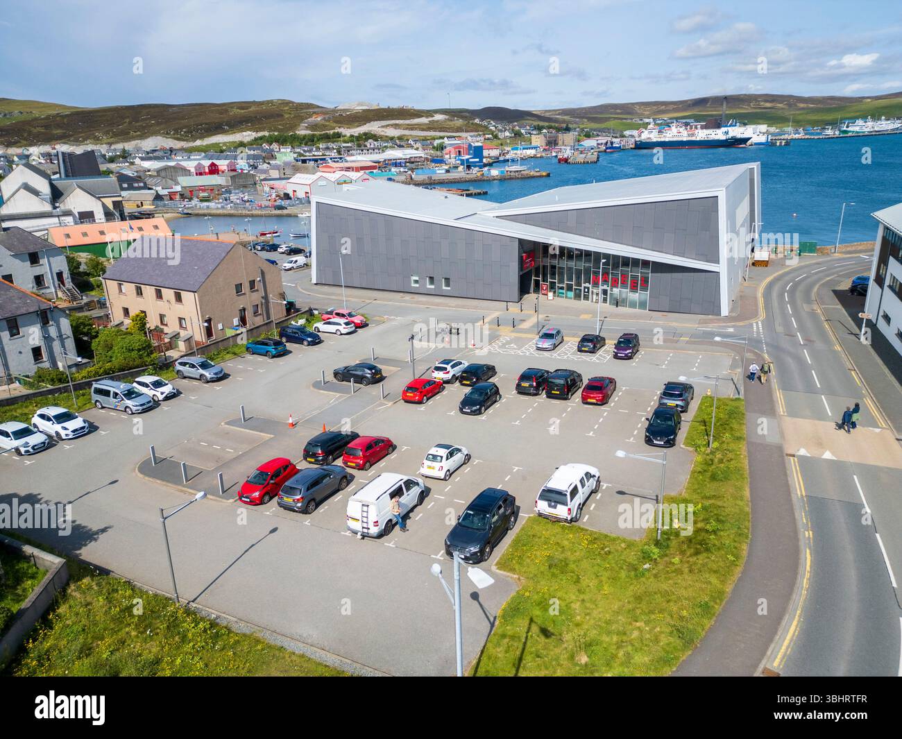 Mareel Arts and Music Venue a Lerwick, Shetland, accanto al lungomare. Un hub per film, musica dal vivo, mostre ed eventi creativi della comunità. Foto Stock