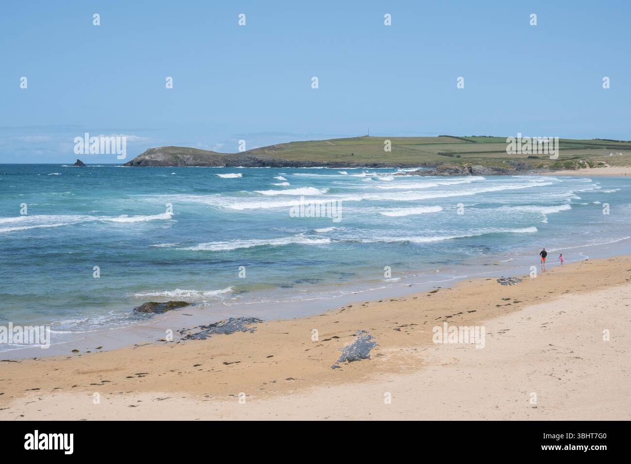 La spiaggia di Constantine Bay sulla costa settentrionale della Cornovaglia, in Inghilterra. Foto Stock