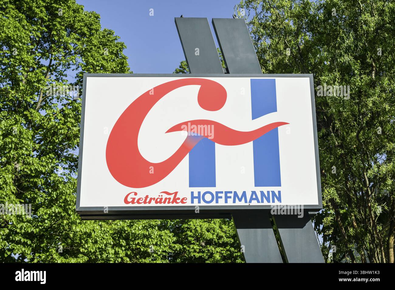 Getraenke Hoffmann, logo, cartello pubblicitario, quartiere Mitte, Berlino, Germania, Europa Foto Stock