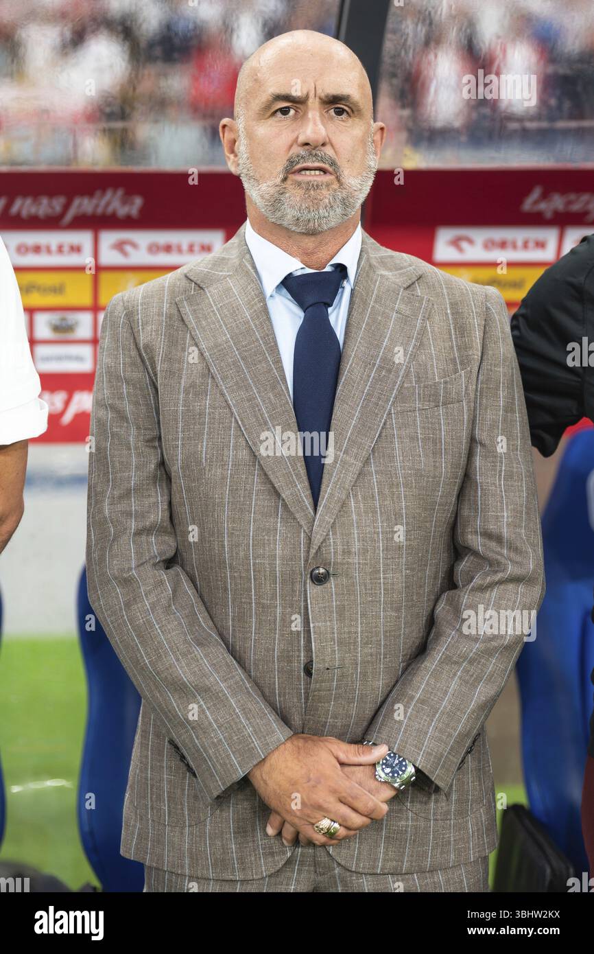 CHORZOW, POLONIA - 6 GIUGNO 2025: Amichevole Polonia - Moldavia. Capo allenatore Michal Probierz Foto Stock