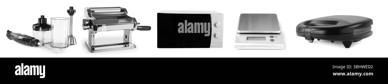 Diversi elettrodomestici isolati su bianco, set Foto Stock
