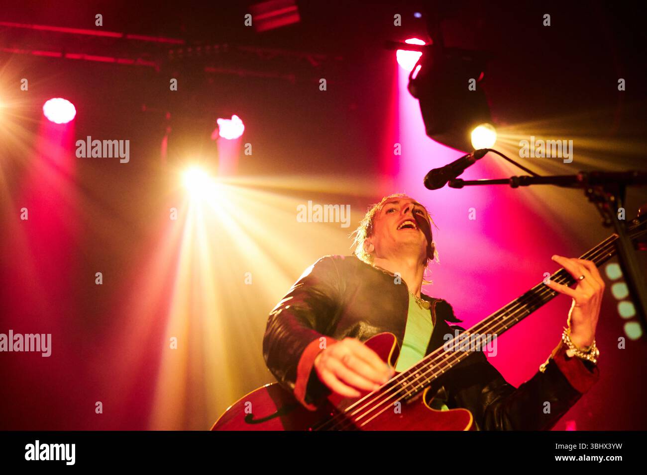 Teatro Barceló presenta un'esclusiva vetrina dal vivo di Wolf Alice, Madrid-Spagna Foto Stock