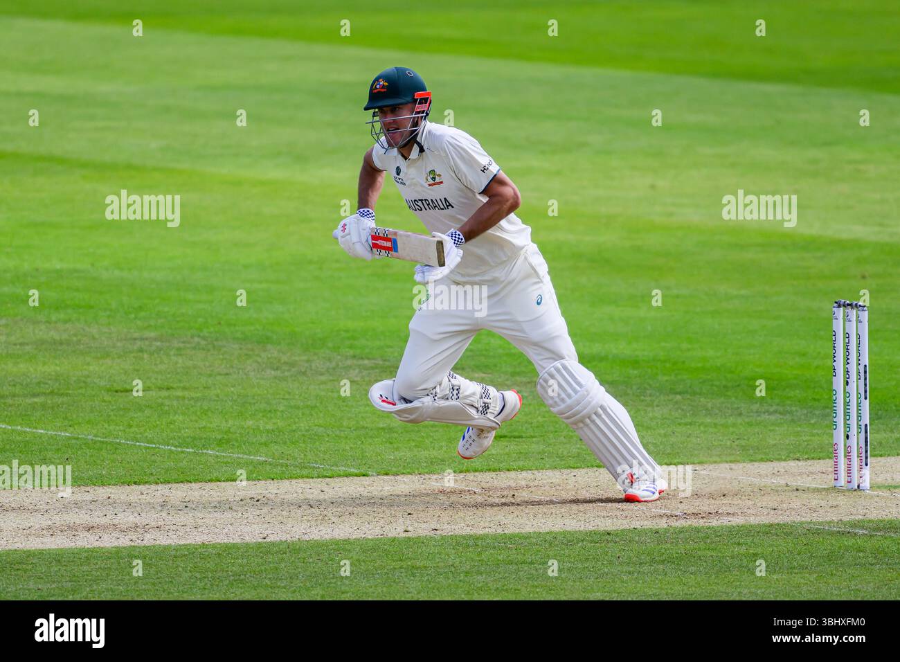 LONDRA, REGNO UNITO. 11 giugno: Beau Webster dell'Australia in azione durante la finale dell'ICC World test Championship 2025 Australia vs Sud Africa al Lord's Cricket Ground mercoledì 11 giugno 2025 a LONDRA, REGNO UNITO. Crediti: Taka Wu/Alamy Live News Foto Stock