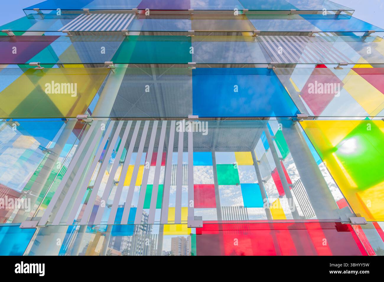 Malaga, Spagna - 22 ottobre 2024: Centro Pompidou a Malaga, Andalusia. Foto Stock