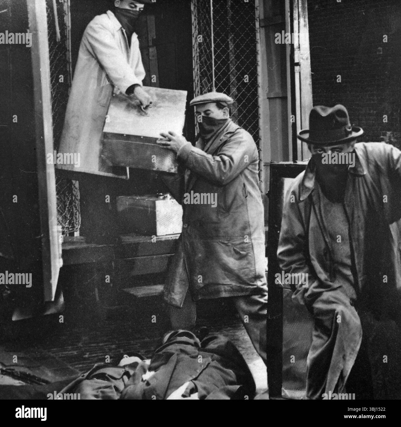 Gli attori britannici Alec Guinness, Peter Sellers, Cecil Parker e Danny Green nel film The Ladykillers, Regno Unito 1955 Foto Stock