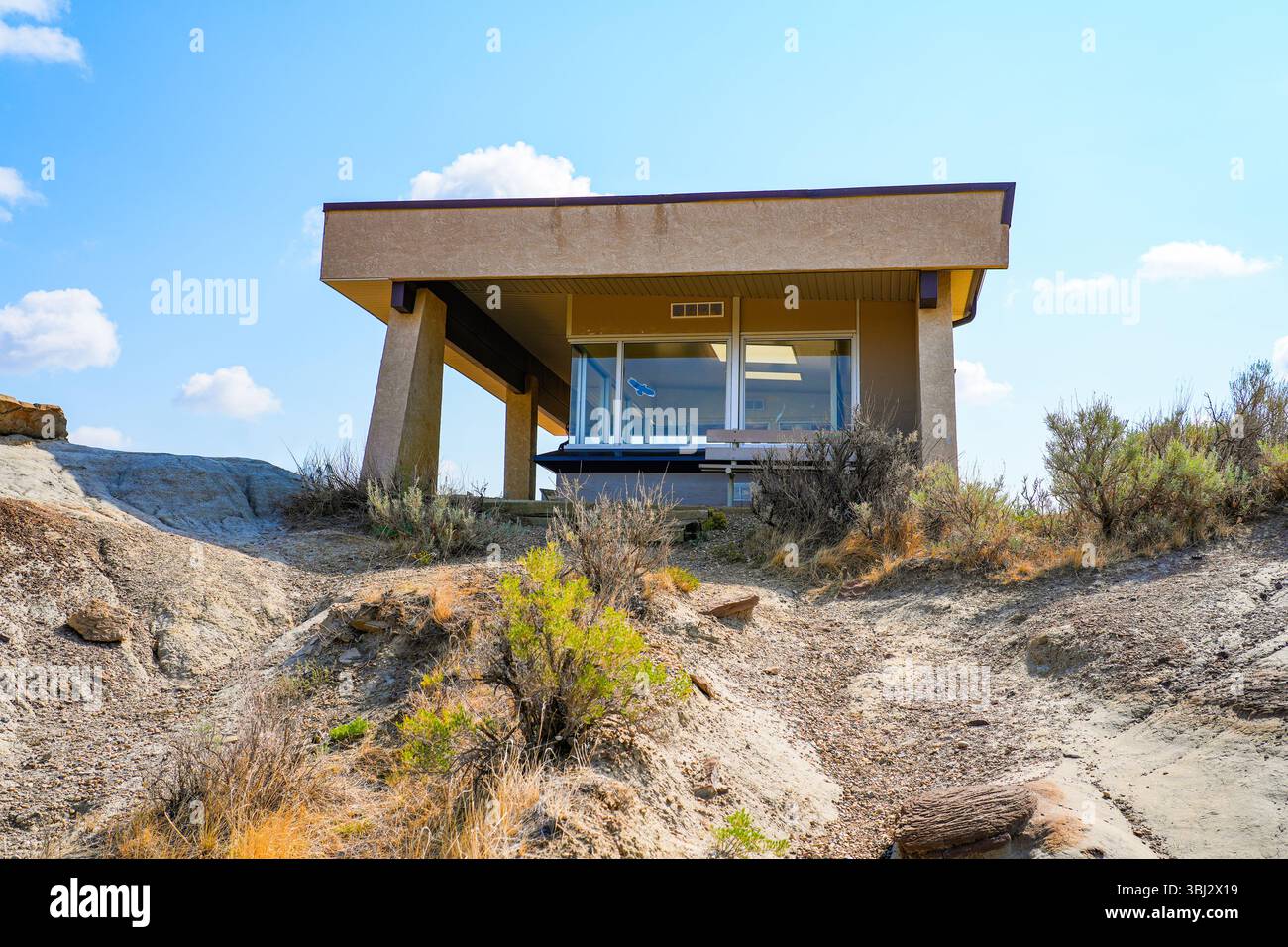 Edificio per mostre di fossili nel Dinosaur Provincial Park, Alberta, Canada Foto Stock