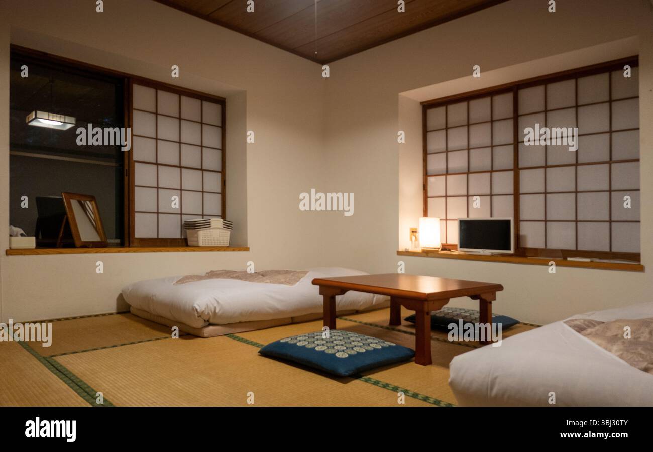 Camera d'hotel Minshuku in stile Giapponese tradizionale ad Hakone in Giappone Foto Stock