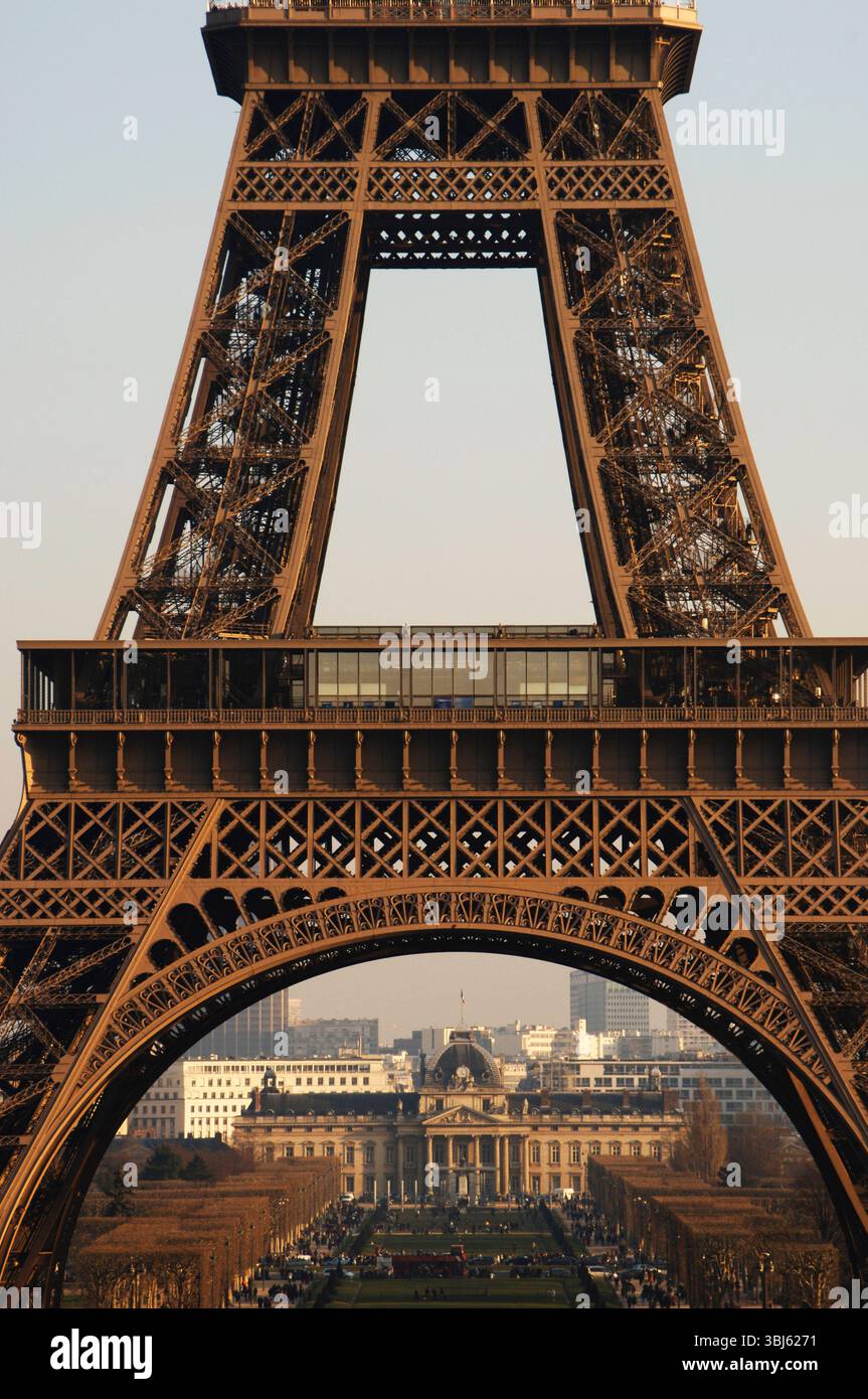 Torre Eiffel di Gustave Eiffel (1832-1923), Parigi, Francia, 2008. Foto Stock