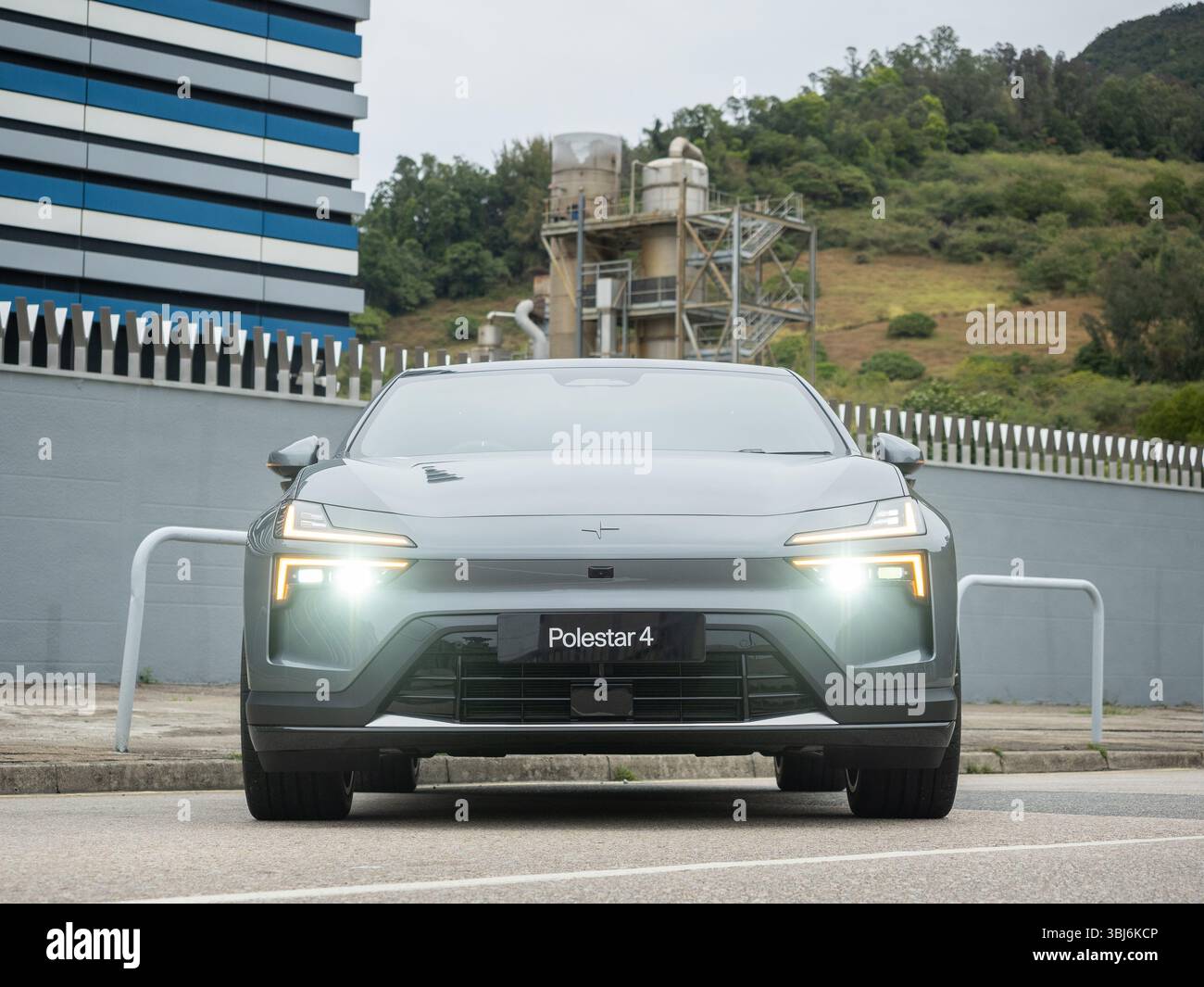 Hong Kong, Cina 14 febbraio 2025 : Polestar 4 EV SUV test Drive giorno 14 febbraio 2025 a Hong Kong. Foto Stock