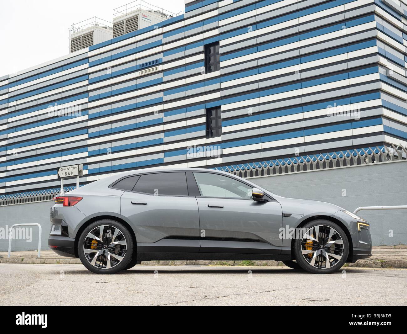 Hong Kong, Cina 14 febbraio 2025 : Polestar 4 EV SUV test Drive giorno 14 febbraio 2025 a Hong Kong. Foto Stock