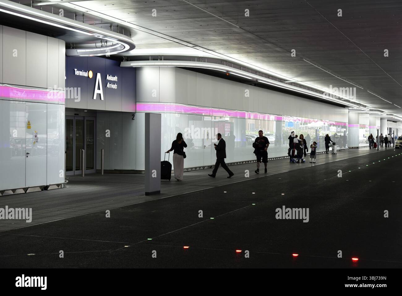 Terminal degli arrivi 1, aeroporto di Francoforte, Francoforte sul meno, Assia, Germania, Europa Foto Stock