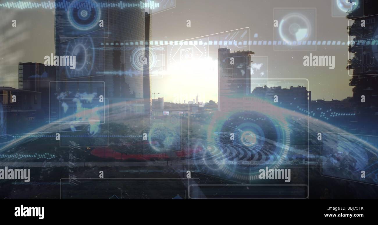 Sovrapposizione olografica che galleggia sullo skyline della città all'alba, con display radar e proiezione del globo Foto Stock