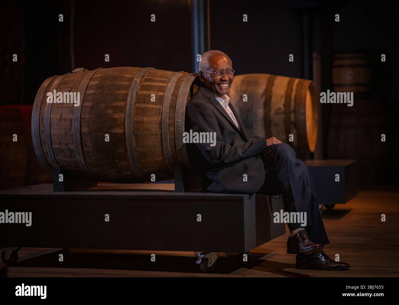 Sir Godfrey Palmer OBE, Regno Unito. 13 giugno 2025. Foto, annuncio che Sir Geoff Palmer OBE e' morto oggi. 13 giugno 2025 12 aprile 2022. Sir Godfrey Palmer OBE è professore emerito presso la School of Life Sciences della Heriot-Watt University di Edimburgo, Scozia, ha scoperto il processo di abrasione dell'orzo mentre era ricercatore presso la Brewing Research Foundation dal 1968 al 1977 Credit: phil wilkinson/Alamy Live News Foto Stock